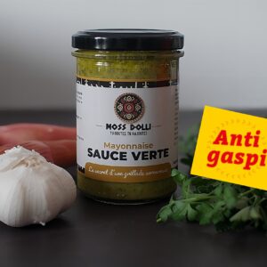 Pot de sauce verte anti-gaspi Moss Dolli, à base d’ingrédients frais, fabriqué de façon artisanale